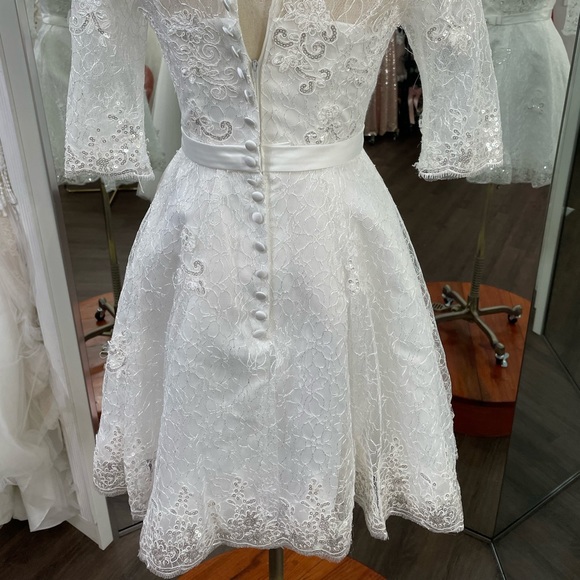 Dress with lace and sequins mid length sleeves - Picture 2 of 6